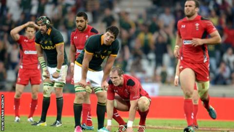Taulupe Faletau, Alun Wyn Jones and Jamie Roberts