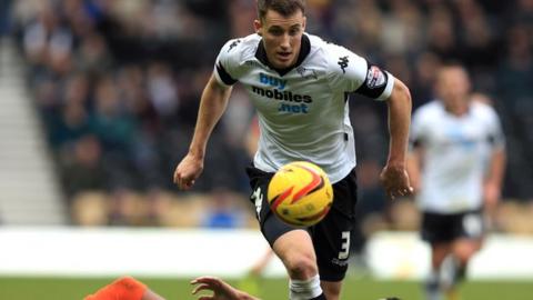 Defender Craig Forsyth