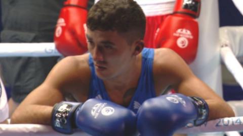 Andrew Selby has issues with his mouth guard
