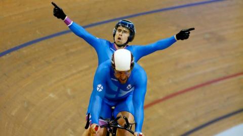 Glasgow 2014: Fachie & Maclean take sprint tandem gold