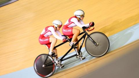 Helen Scott and Sophie Thornhill win gold