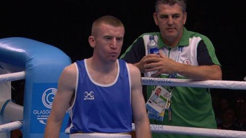 Paddy Barnes through to semi's with TKO
