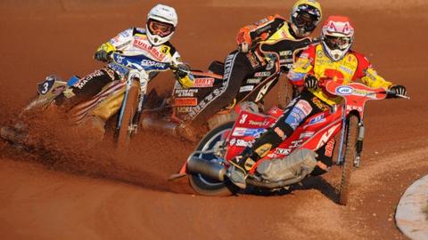 Ben Barker (right)