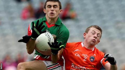 Mayo's Cian Healy battles with Armagh's Fergus Quinn