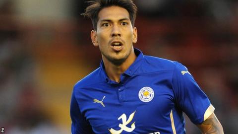 Leicester's Leonardo Ulloa