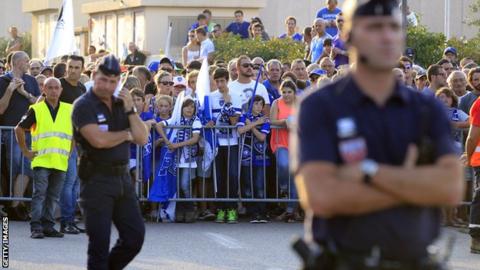 Trouble outside the Bastia-Marseille game