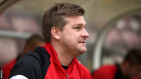Karl Robinson