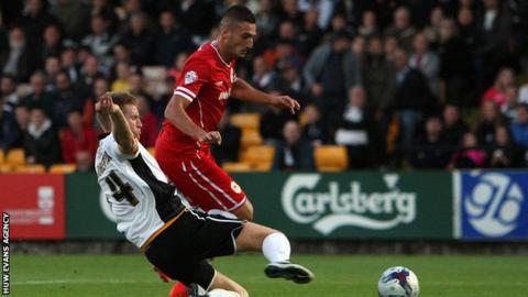 Striker Federico Macheda marked his Cardiff City competitive debut with a goal