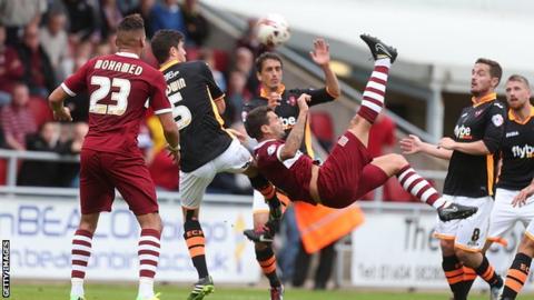 Marc Richards scores the winning goal
