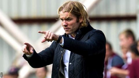 Hearts manager Robbie Neilson