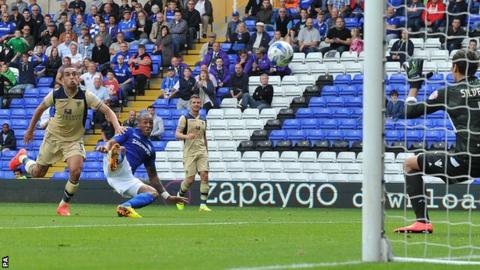 Wes Thomas scores for Birmingham