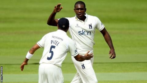 Warwickshire pair Keith Barker and Jeetan Patel