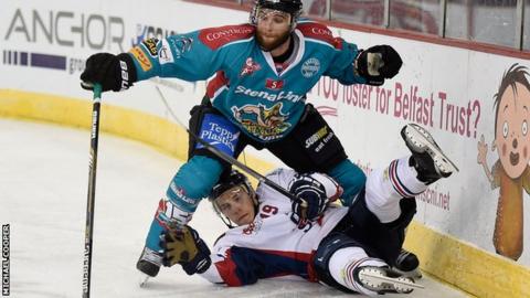 Belfast's Daryl Lloyd battles with Dundee's Sam McCluskey