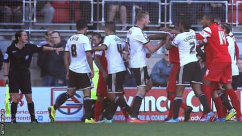 Leyton Orient v Swindon Town