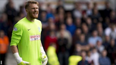 Goalkeeper Mark Oxley joined Hibernian in the summer on loan from Hull City