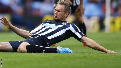 Newcastle midfielder Siem de Jong