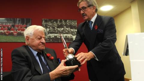 Ray Williams and Gerald Davies