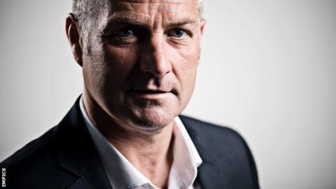 Gary Mills