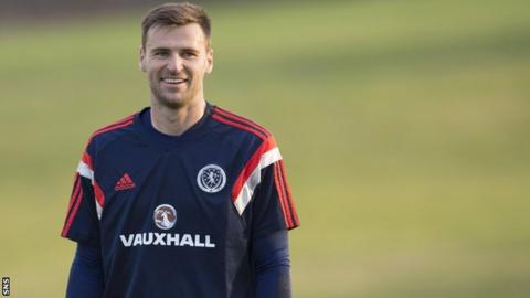 David Marshall is all smiles during Scotland training