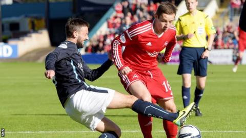 Aberdeen won 3-2 when the sides last met at Dens Park.
