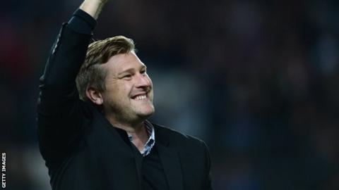 Karl Robinson
