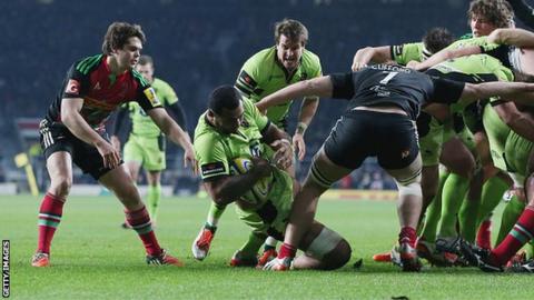 Samu Manoa goes over for Northampton's first try