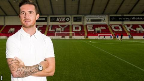 Clyde manager Barry Ferguson