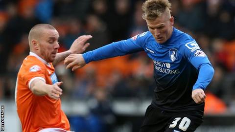 Matt Ritchie (right) playing against Blackpool