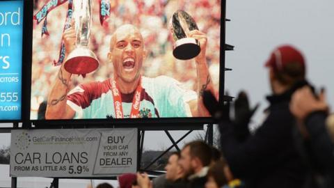 Clarke Carlisle