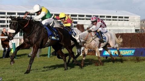Many Clouds wins at Cheltenham