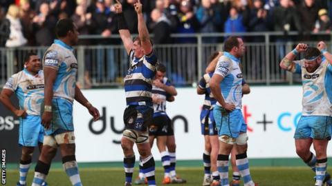Stuart Hooper celebrates Bath's win