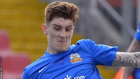 Paddy McNally in action for Glenavon