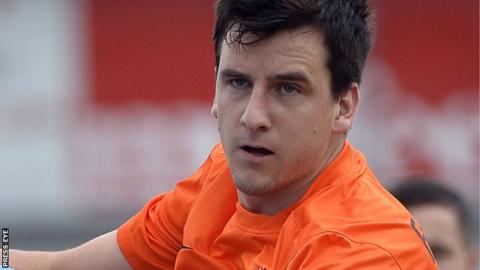 Darren Forsyth in action for Glenavon