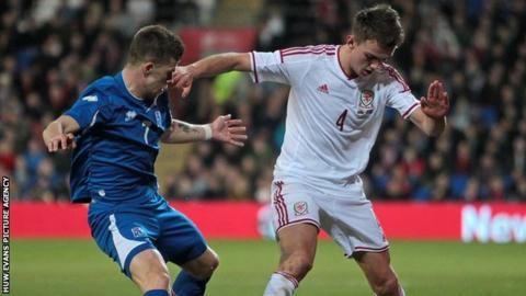 Emyr Huws made his Wales debut in a 3-1 friendly against Iceland in March 2014