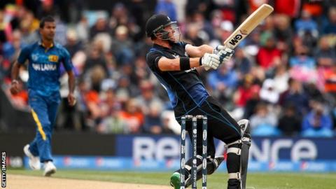 Corey Anderson pulls Nuwan Kulasekara