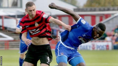 Wrexham's Louis Moult