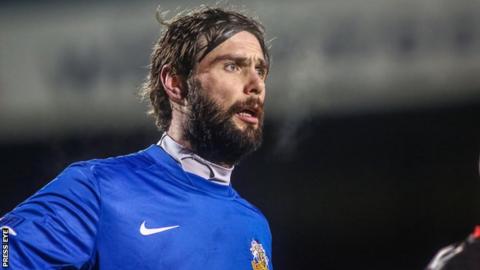 Glenavon player-manager Gary Hamilton