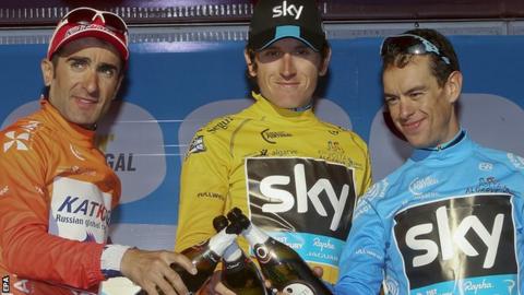 Geraint Thomas (centre)