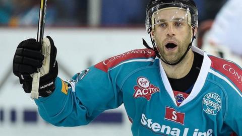 Evan Cheverie was on target for the Giants