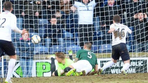 Lewis Vaughan scores for Raith Rovers against Hibernian