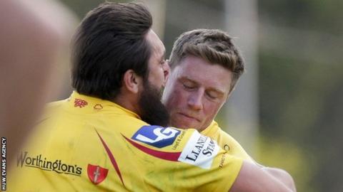 Rory Pitman congratulates Rhys Priestland