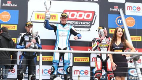 Josh Elliott won the National 1000cc Superstock race at Cadwell Park