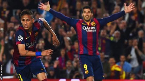 Neymar celebrates scoring against PSG