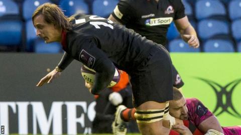 Anton Bresler carries ball for Edinburgh