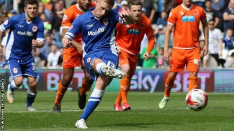 Eoin Doyle slots home his third goal for Cardiff City since signing from Chesterfield in January 2014