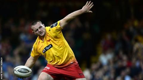 Ken Owens celebrates his try against Dragons