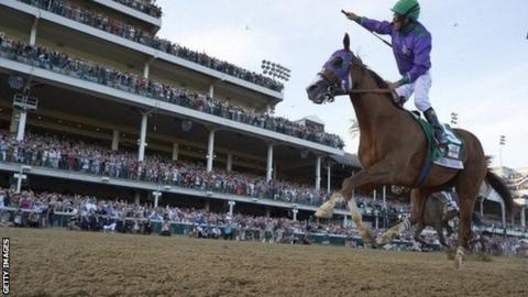 California Chrome winning Kentucky Derby in 2014