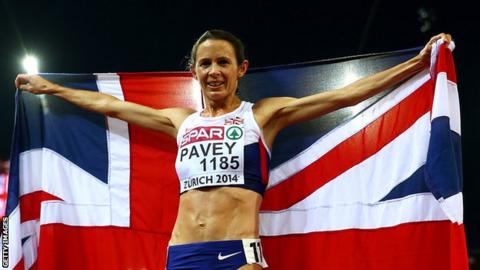 Jo Pavey celebrates winning 10,000m gold at the 2014 European Championships