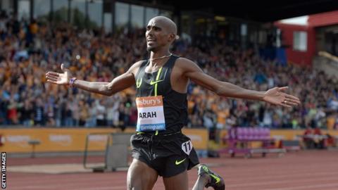 Mo Farah celebrates winning the Mens 2 mile during the Sainsbury's Birmingham Grand Prix in 2014