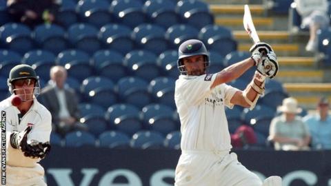 Jason Gillespie in batting action for Glamorgan